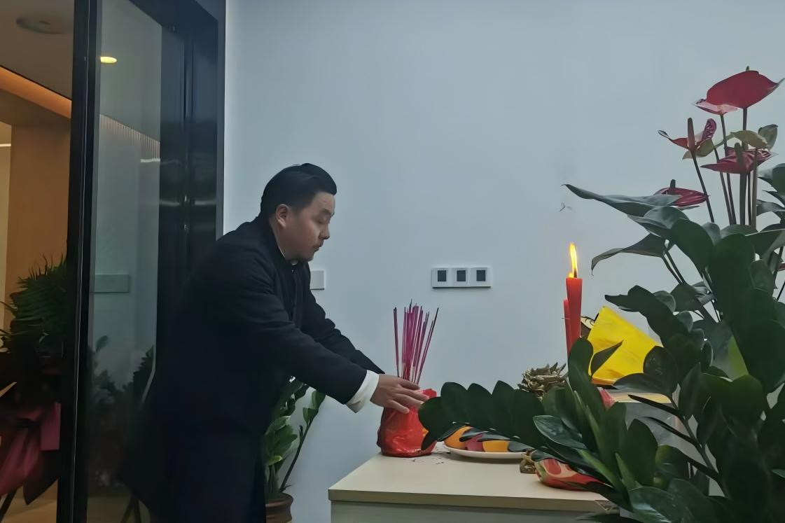 餐饮业旺财必备！十大风水名师李九燚教你厨房厕所的正确布局之道