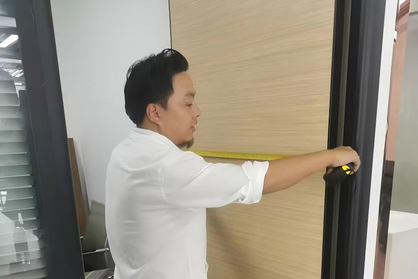 四川成都风水大师李九燚(yì)：门头招牌颜色暗藏玄机