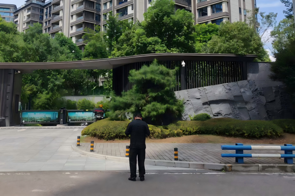重庆著名风水先生李九燚(yì)：很多人不知道，这3种画卧室里千万别挂