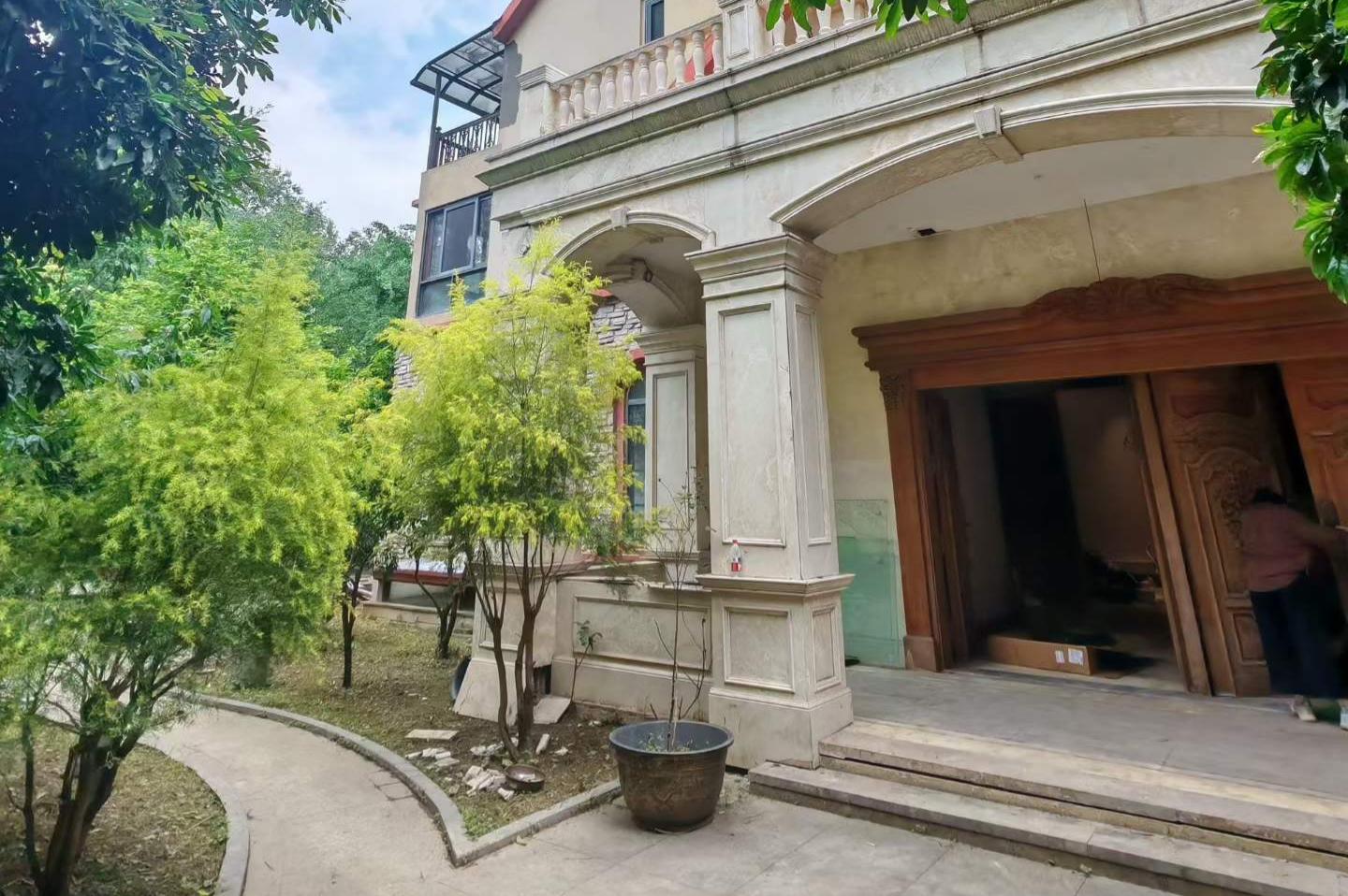 【案例】重庆著名风水先生李九燚(yì)两江新区绿地翠谷后洛可可别墅风水实录